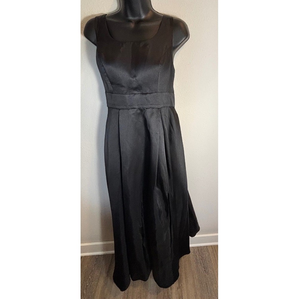 Sequin Hearts Black Formal Maxi Dress Size 11 Pleated Gown Pockets